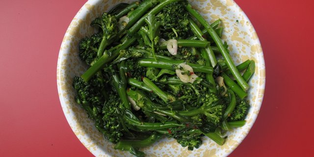Garlic & Chili Brocolini