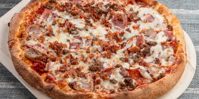 Meat Eaters Pizza