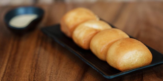 Golden Fried Buns w/ Condensed Milk