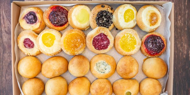2 Dozen Sweet & Fruit Kolaches Box