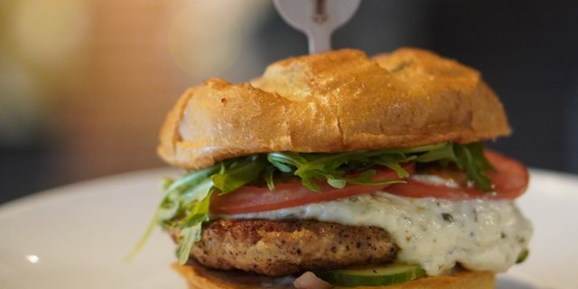 Gyro Chicken Burger