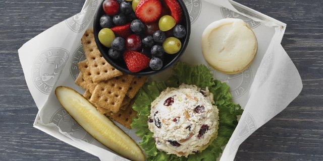 Executive Boxed Lunch (1 Side)