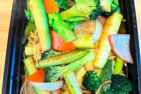 Vegetable Yakisoba Tray