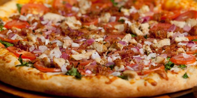 Chicken Club Pizza