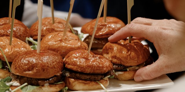 Beef Tenderloin Sliders