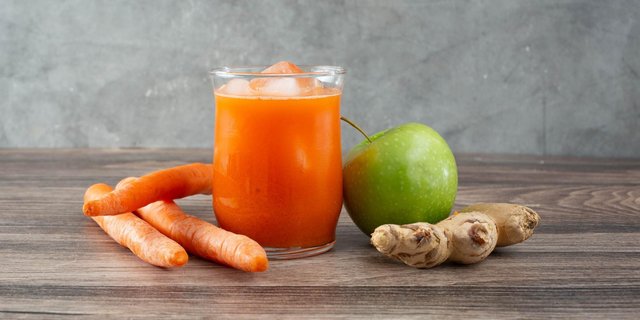 Carrot Juice (Fresh-Squeezed)