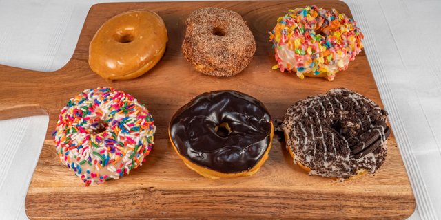 6 Donuts