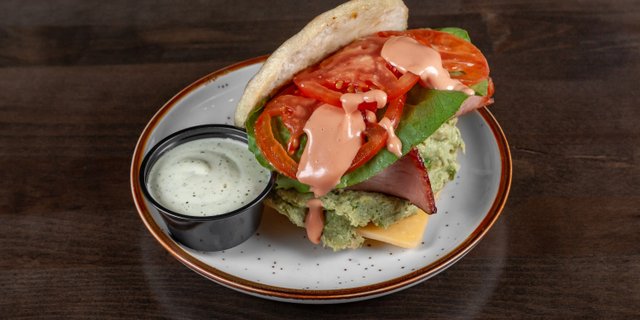 Arepa Los Chamos Club