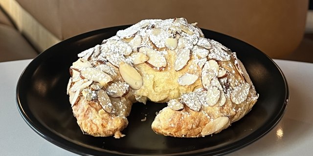Almond Croissant