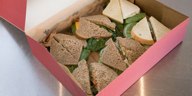 GH Classic Sandwich Box