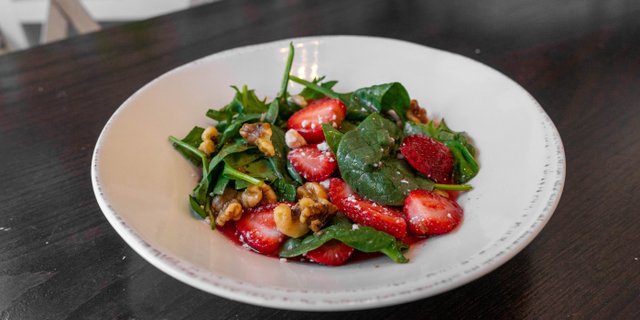 Strawberry & Spinach Salad
