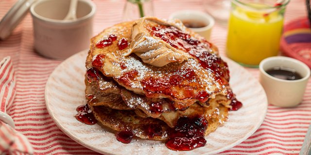 PB+J Pancakes Box