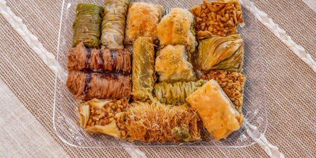 Pastry Assortment Box