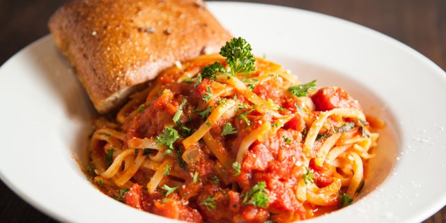 Spaghetti w/ Marinara