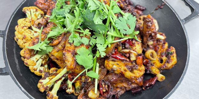 Pig Intestine Dry Pot