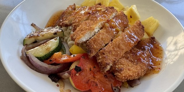 Kristin’s Pineapple Chicken Bowl