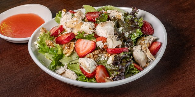 Strawberry Chicken Bleu Salad