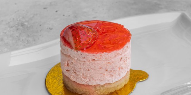 Gluten-Free & Vegan Strawberry Mousse