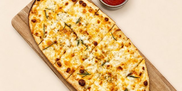 Garlic Cheesy Pie