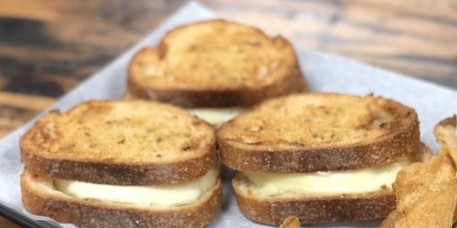 Grilled Cheese Sliders Tray
