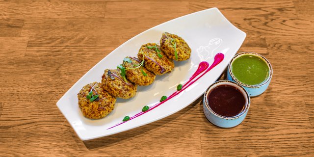 Chanajor Garam Tikki