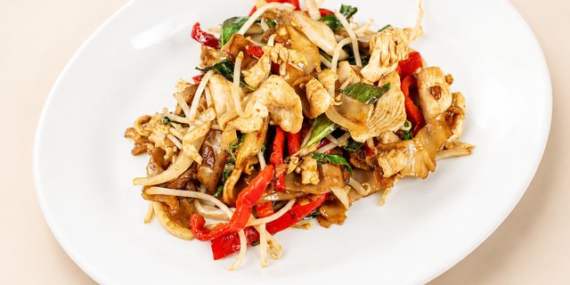 Pad Kee Mow Box