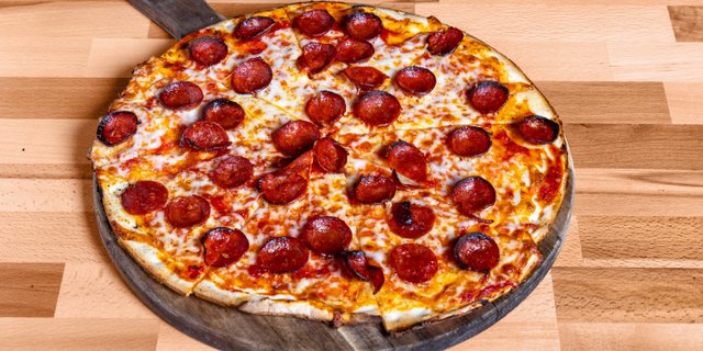 Pepperoni Pizza Pie