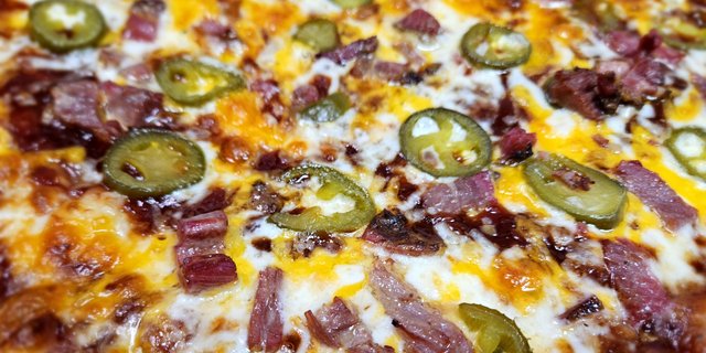 Smoke & Sizzle Pizza
