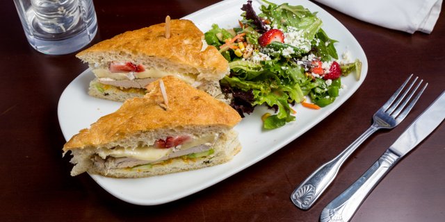 Lyon Chicken Sandwich