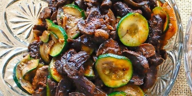 Sauteed Mushrooms & Zucchini