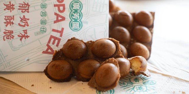 Chocolate Egg Waffle