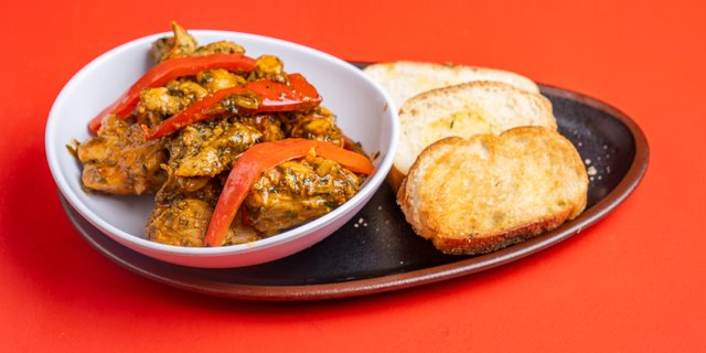 Pollo y Pimientos Tray