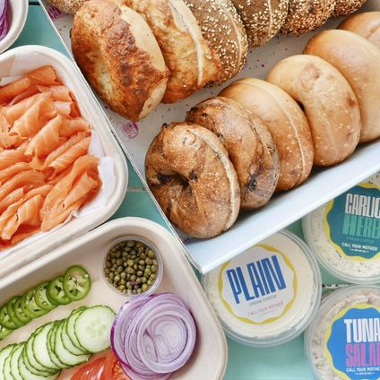18 Bagels & Schmears w/ Salmon + Fixins