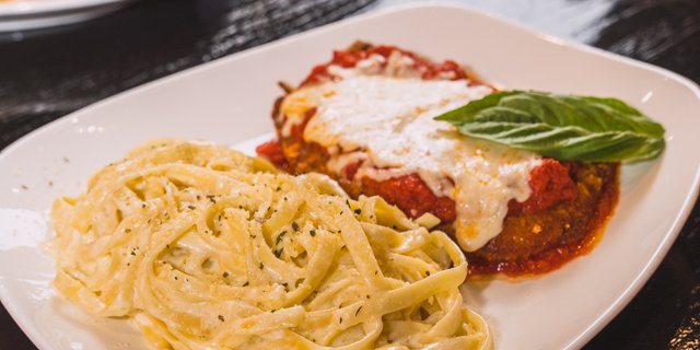 Chicken Parmigiana alla Mama