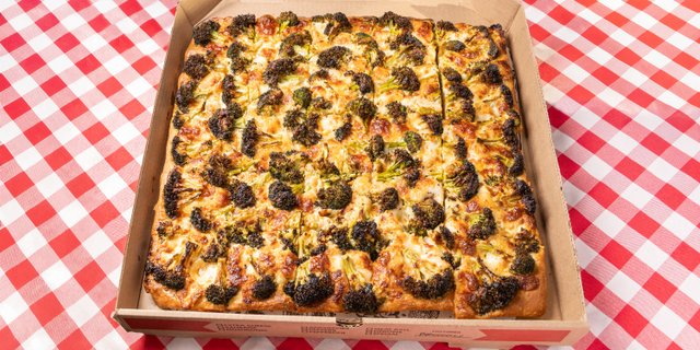 Whole Broccoli Pizza Pie