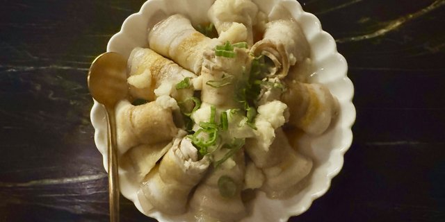 Pork in Garlic Dressing Tray
