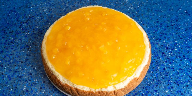 10" Pineapple Cheesecake