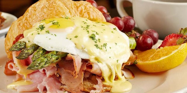 French Ham Benedict