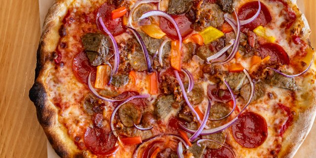 Carne Pizza
