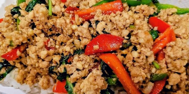Gluten-Free Khao Bai-Kapow Stir-Fry