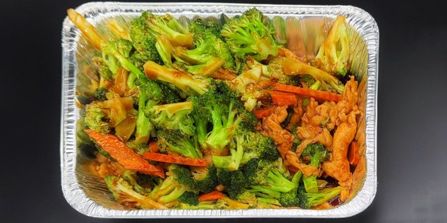 Chicken w/ Broccoli
