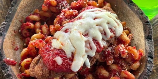 Chicken Parmesan w/ Pasta