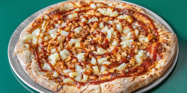 BBQ Hawaiian Pizza