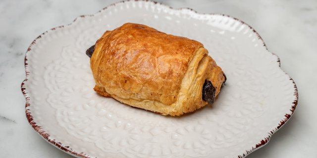Raisin Croissant