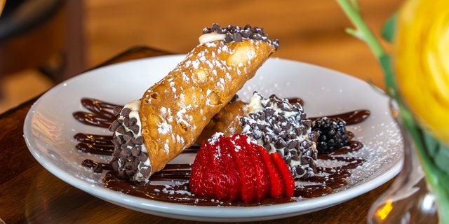 Cannoli Platter