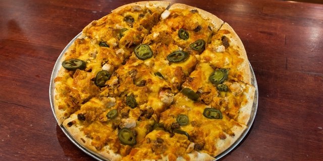Chicken Queso Crunch Pizza