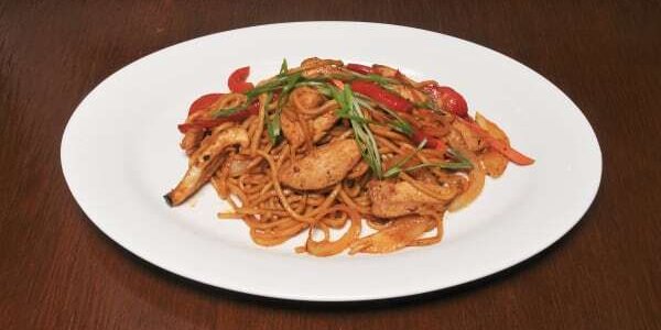 Spicy Chicken & Noodles Tray