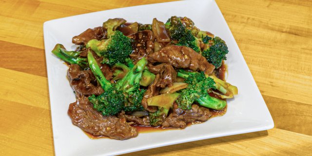 Beef w/ Broccoli
