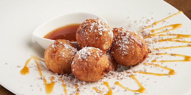 Apple Beignets