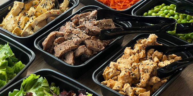Fusion Bowl Bar - Build Your Own - Medium: Serves Up to 15